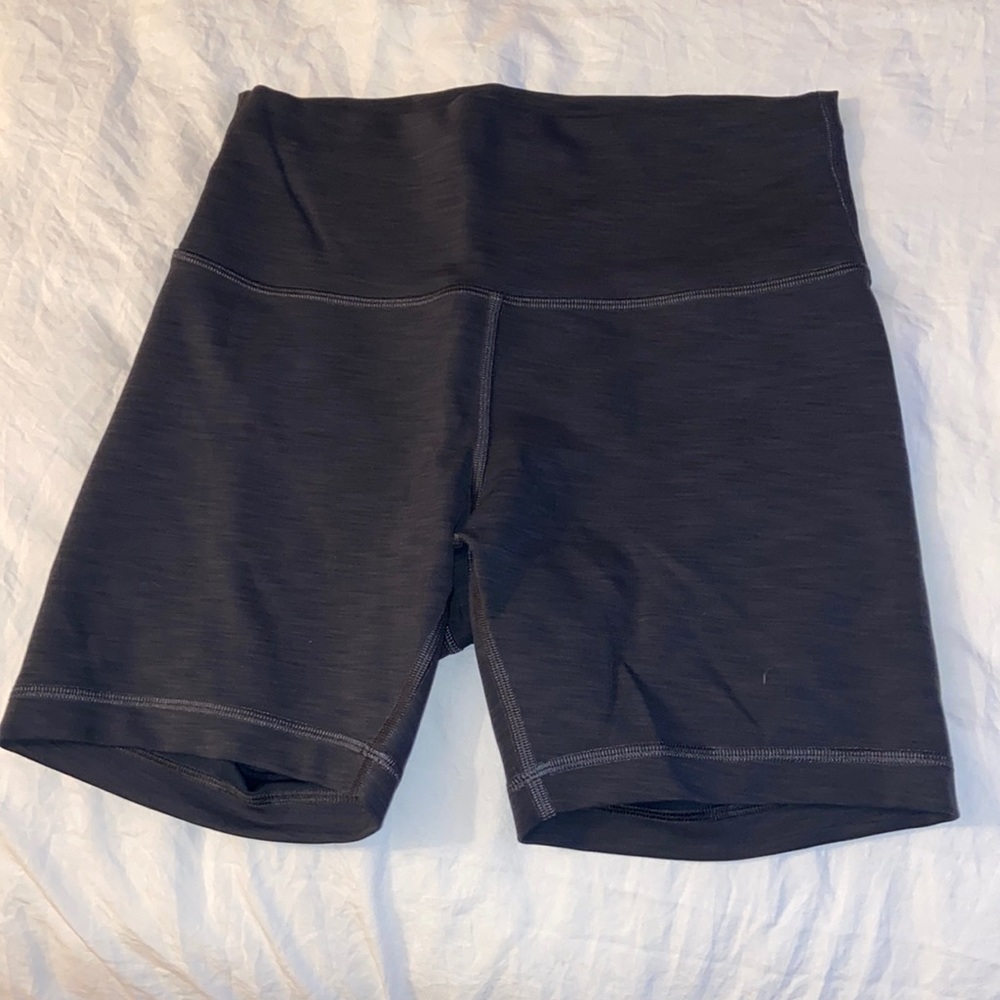 lululemon, wunder biker shorts, 6 inches. dark gray, size 8